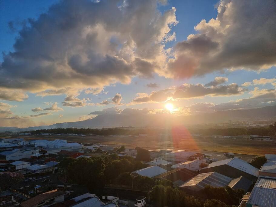 Amazing Volcano Views In Front Of Airport Guatemala City Exterior photo